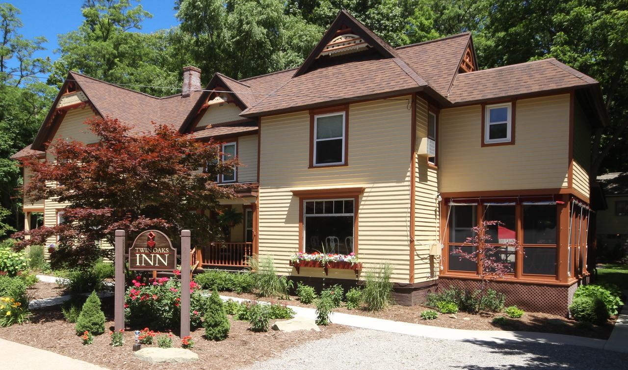 Twin Oaks Inn Saugatuck Exteriör bild