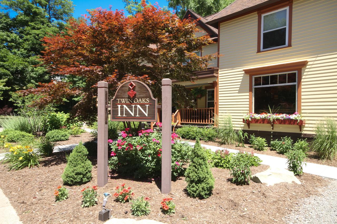Twin Oaks Inn Saugatuck Exteriör bild