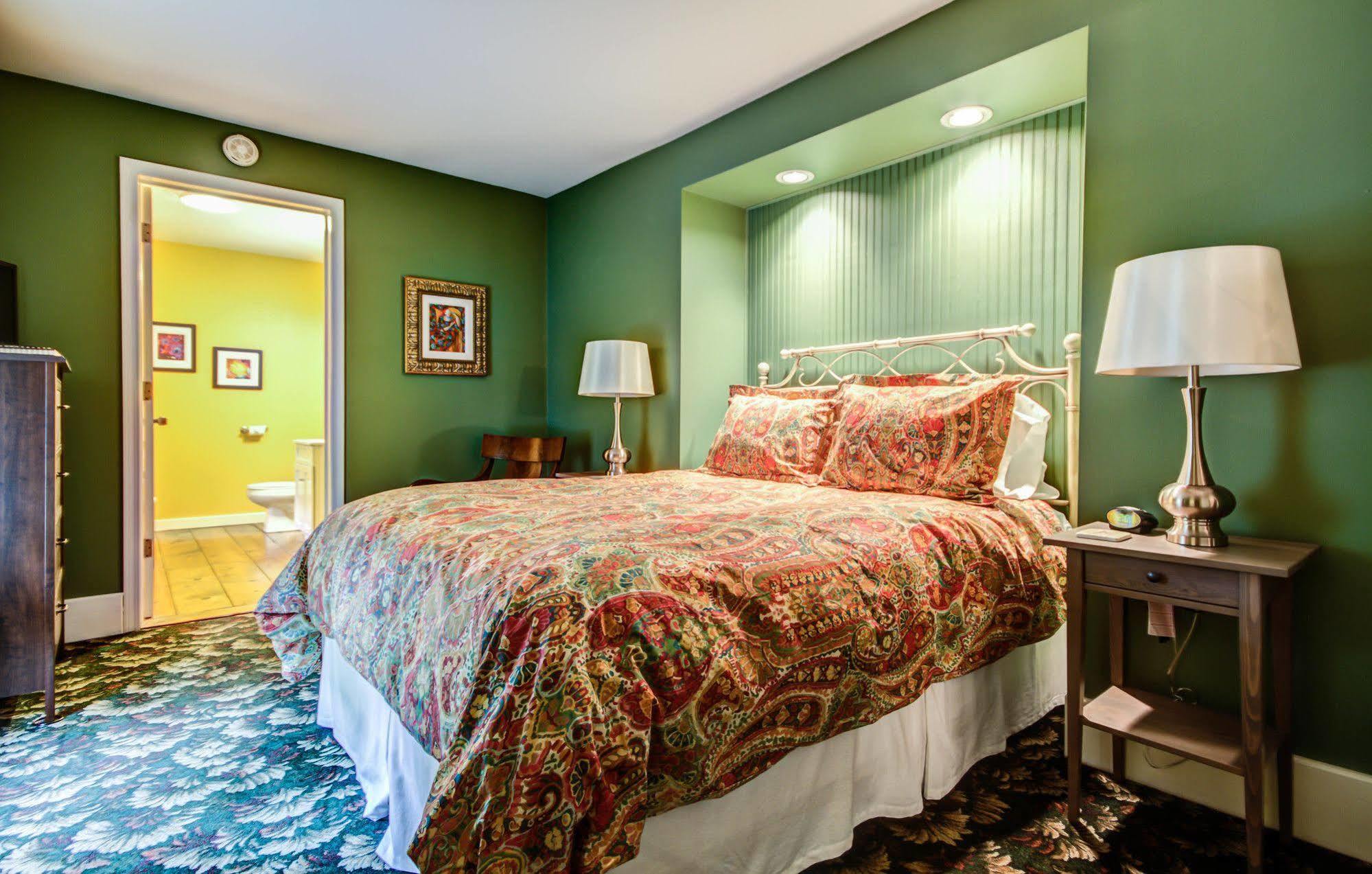 Twin Oaks Inn Saugatuck Exteriör bild